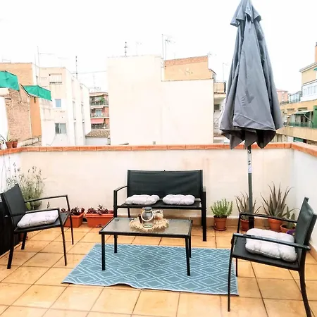 Homestay Habitacion Doble En Apartamento Reformado Con Terraza Double In Lovely With Terrace
